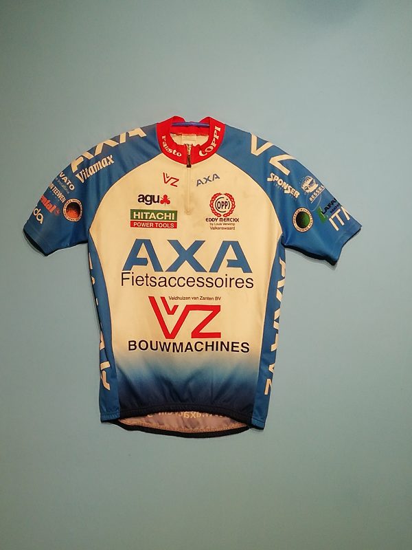 ACCESSOIRES DE VÉLO AXA - VvZ 2002