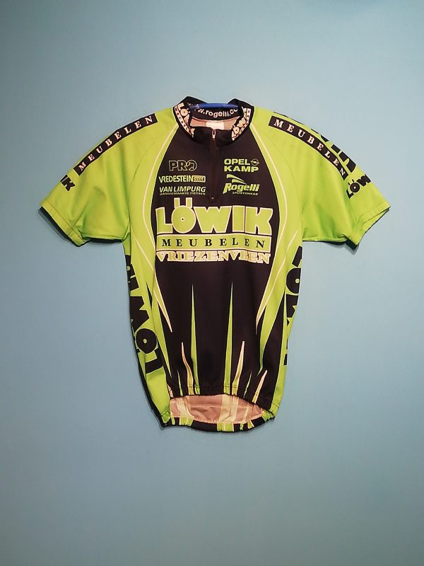 MÓVEIS LOWIK 2006