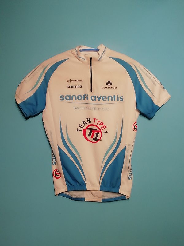 TEAM TYPE 1-SANOFI AVENTIS  1eSHIRT 2011
