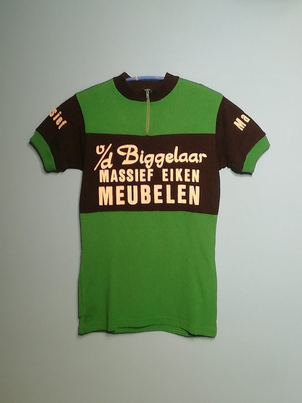 V/D BIGGELAAR MASSIVE EICHENMÖBEL 1979/1980